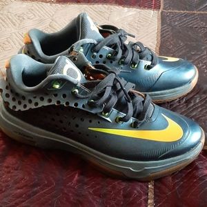 Nike Zoom Kevin Durant Vintage Shoes size 8.5